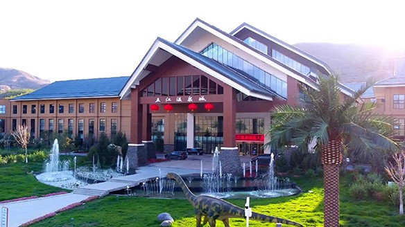 Đầu tư của Năm Giang và Thiên Sơn chân thành giúp đỡ người dân quê nhà