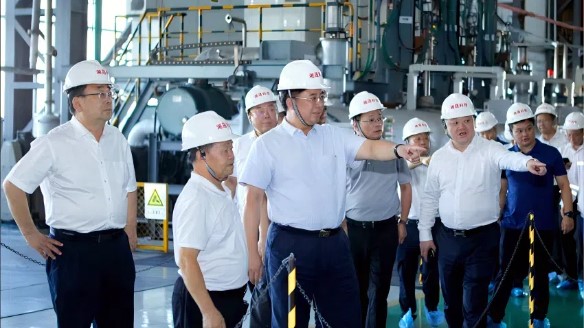 Bí thư Thành ủy Lô Diện, Tào Văn Huân đến thăm và khảo sát tại dự án ở Tân Cương
